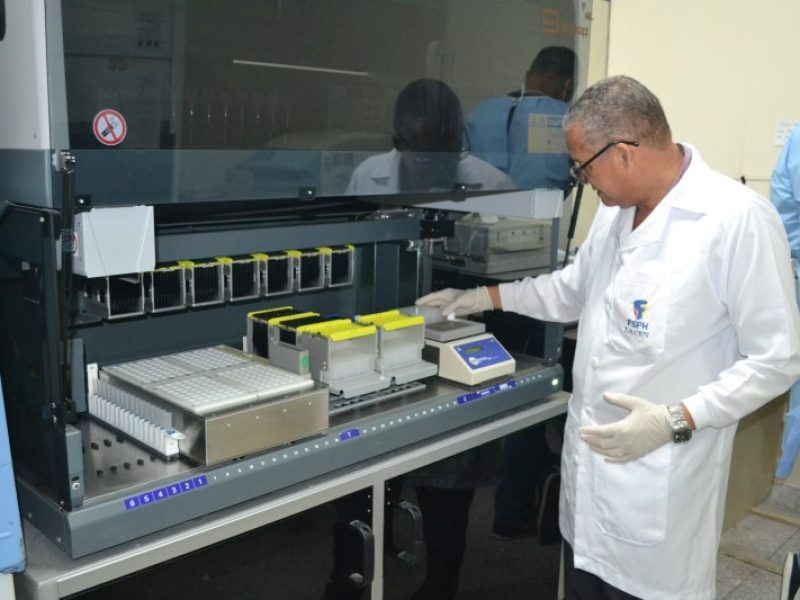 Preparação do equipamento para rotina do carga viral